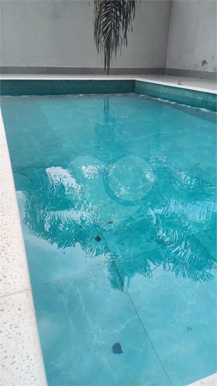 Casa à venda com 3 quartos, sendo 1 suíte,  no condomínio Terras de São Fernando, Cotia - SP