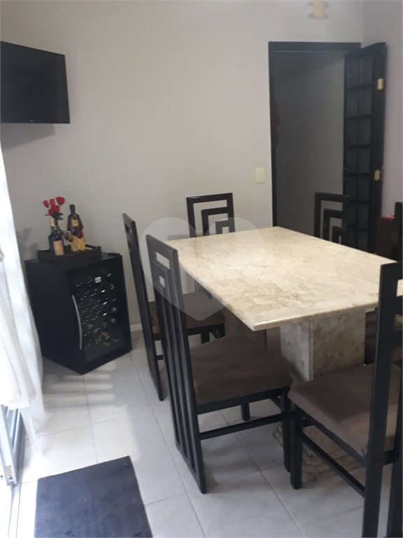 Sobrado à venda com 2 suítes em Conjunto Residencial Jardim Canaã, São Paulo, SP