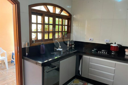 Casa à venda com 2 quartos no Centro, Diadema, SP