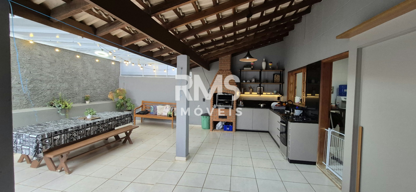 Casa à venda com 3 quartos, sendo 1 suíte, em Cond. Vila Aldea de Espana, Itu - SP