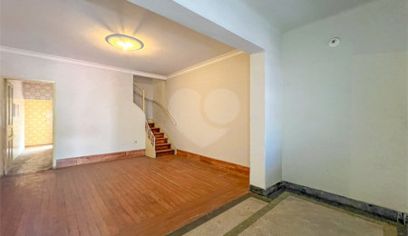 Sobrado à venda com 4 quartos em Santana, São Paulo, SP