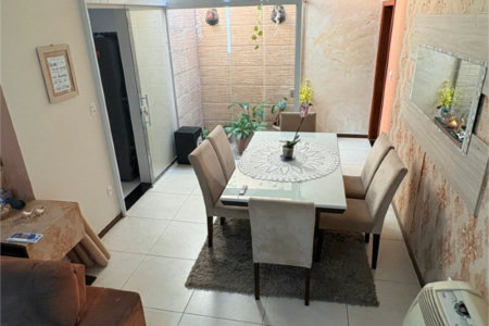 Casa à venda com 3 quartos, sendo 1 suíte,  no condomínio Jd Portugal, Sorocaba - SP