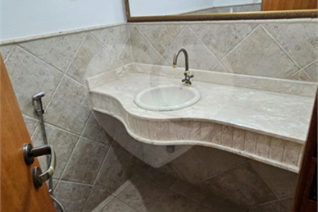 Casa para alugar com 4 quartos, sendo 2 suítes, no condomínio Portal de Itaici, Indaiatuba - SP