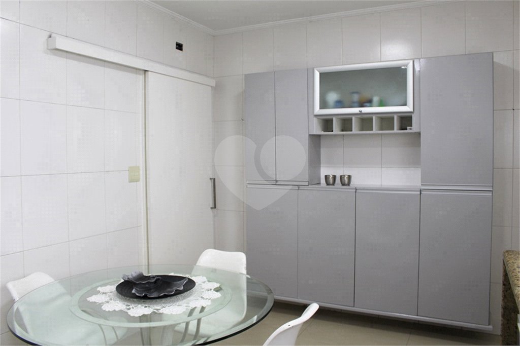 Casa Térrea à venda com 3 quartos, sendo 2 suítes,  em Vila Galvão, Guarulhos, SP