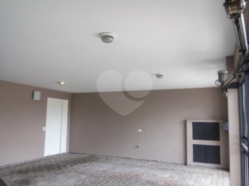 Casa à venda com 4 quartos, sendo 3 suítes, em Jardim Leonor, São Paulo, SP