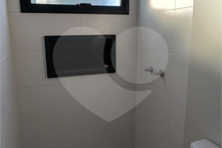 Casa à venda com 3 suítes no condomínio Reserva Ybyra, Atibaia - SP
