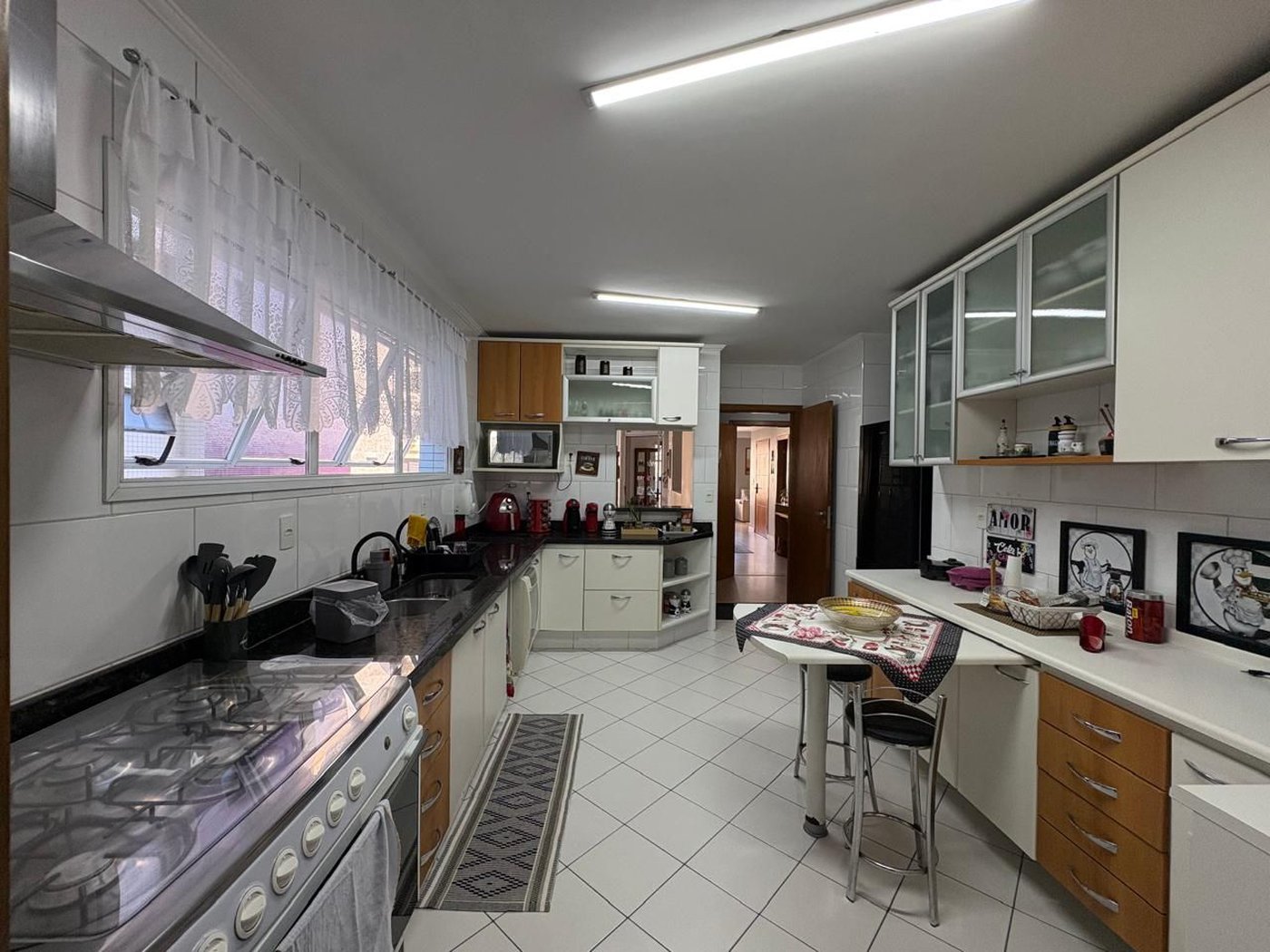 Apartamento com 3 dormitórios à venda, 162 m² por R$ 1.550.000,00 - Pompéia - Santos/SP