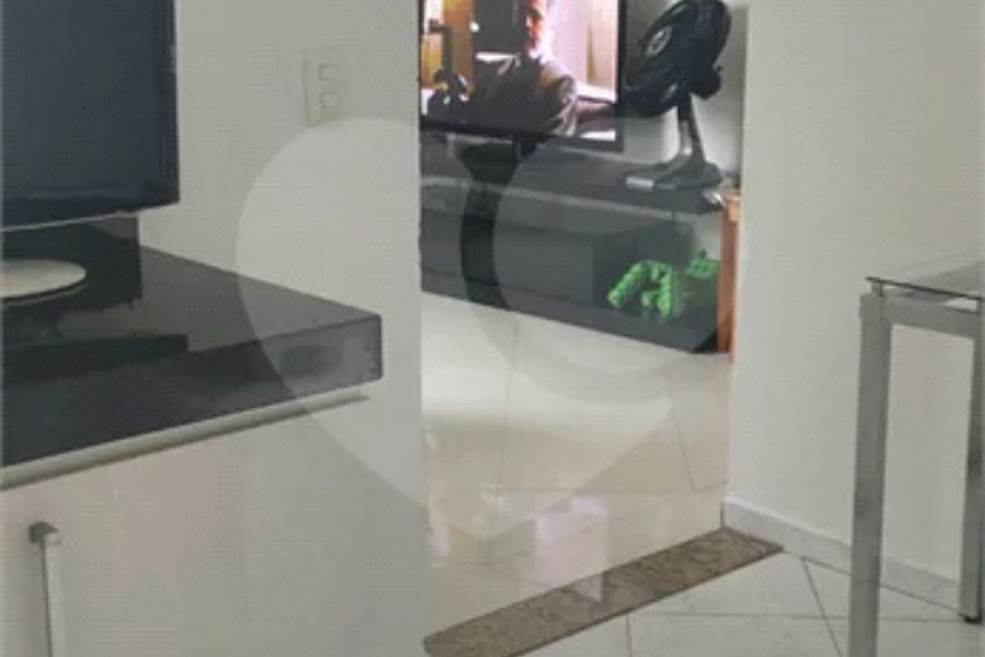 Casa à venda com 2 suítes no condomínio Residencial Maracujás, São Paulo - SP