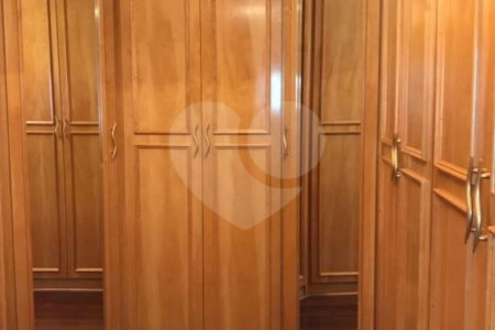 Sobrado à venda com 7 quartos, sendo 6 suítes, em Jardim Franca, São Paulo, SP