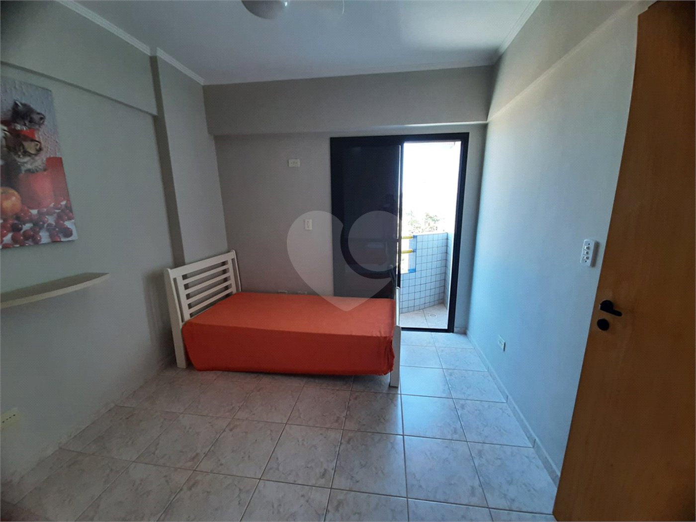 Apartamento à venda com 2 quartos, sendo 1 suíte, em Vera Cruz, Mongaguá, SP