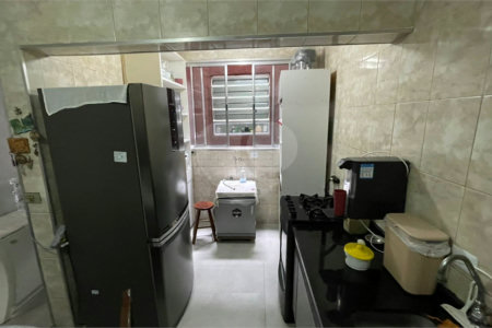 Sobrado à venda com 3 quartos em Jardim Laila, Embu das Artes, SP