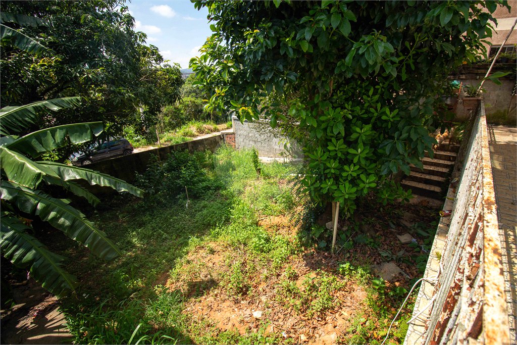 Casa à venda com 3 quartos, sendo 1 suíte, em Vila Junqueira, São Roque, SP