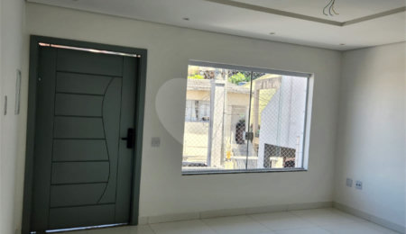 Sobrado à venda com 3 quartos, sendo 1 suíte, em Vila Pereira Barreto, São Paulo, SP