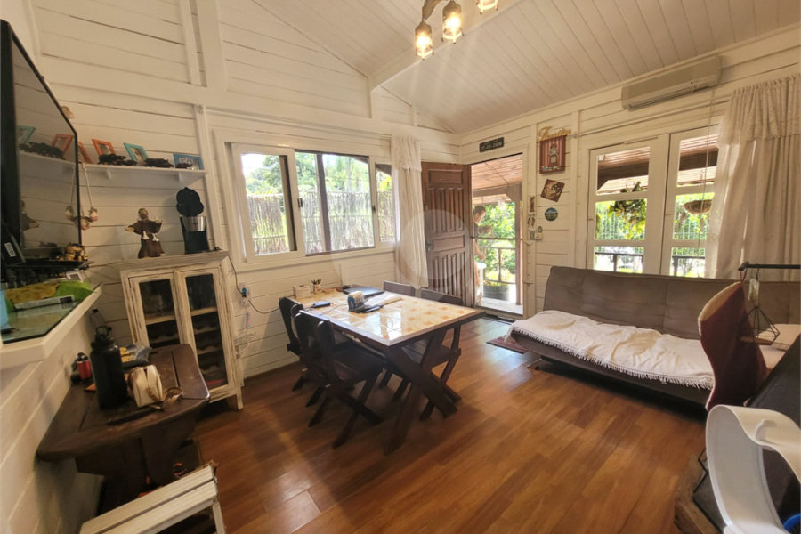 Casa à venda com 2 suítes no condomínio Alpes da Cantareira, Mairiporã - SP