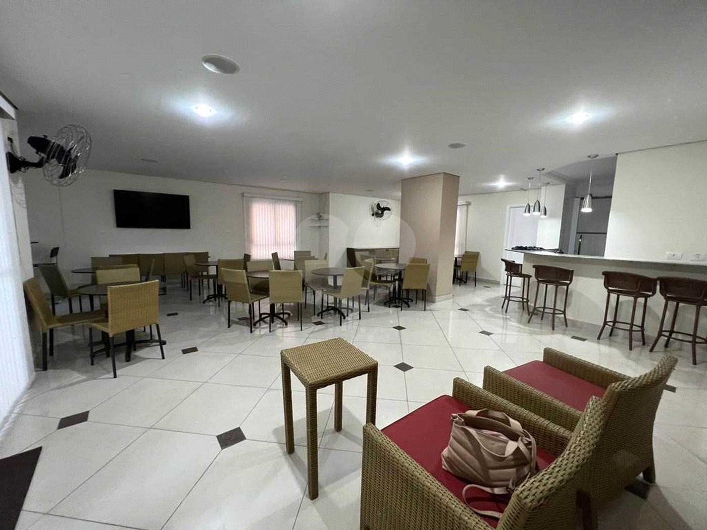 Apartamento à venda com 3 quartos, sendo 1 suíte, em Santa Teresinha, São Paulo, SP