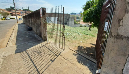 Terreno à venda em Jardim Alvinópolis, Atibaia, SP