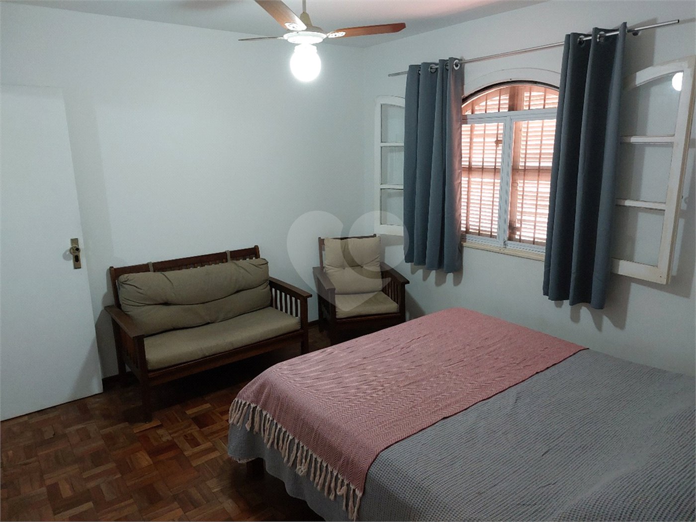 Sobrado à venda com 3 quartos, sendo 1 suíte,  em Horto Florestal, São Paulo, SP