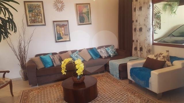 Sobrado à venda com 5 quartos, sendo 1 suíte, em Jardim Virginia Bianca, São Paulo, SP