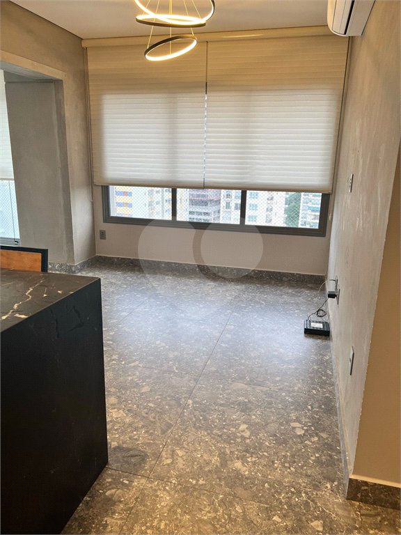 Apartamento à venda com 2 quartos, sendo 1 suíte, em Jardim América, São Paulo, SP