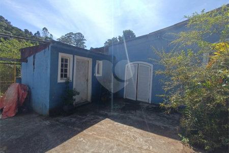 Chácara à venda com 7 quartos, sendo 1 suíte, no Centro (mailasqui), São Roque, SP