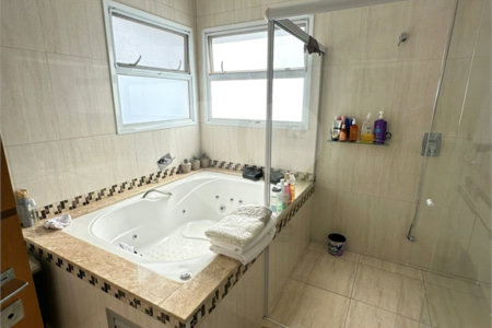 Sobrado à venda com 4 quartos, sendo 3 suítes, em Jardim Residencial Maggiore, Araraquara, SP