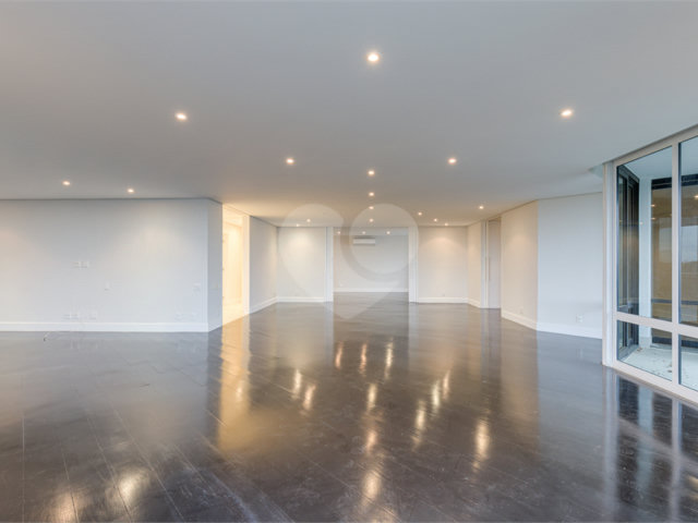 Apartamento à venda ou para alugar com 4 suítes em Alto da Boa Vista, São Paulo, SP