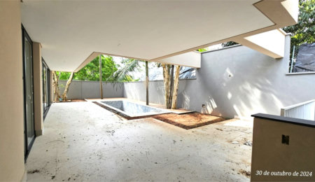 Casa à venda com 4 suítes no condomínio Garda, São Paulo - SP