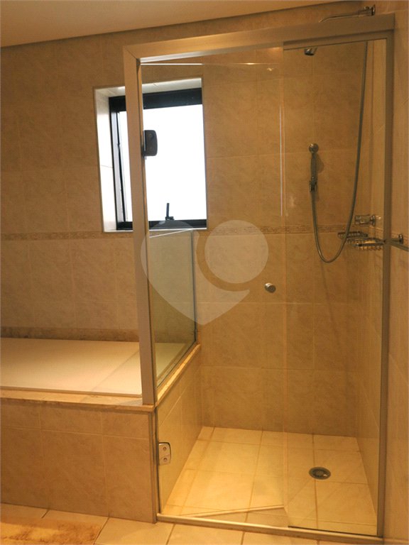 Apartamento à venda com 3 suítes em Vila Suzana, São Paulo, SP