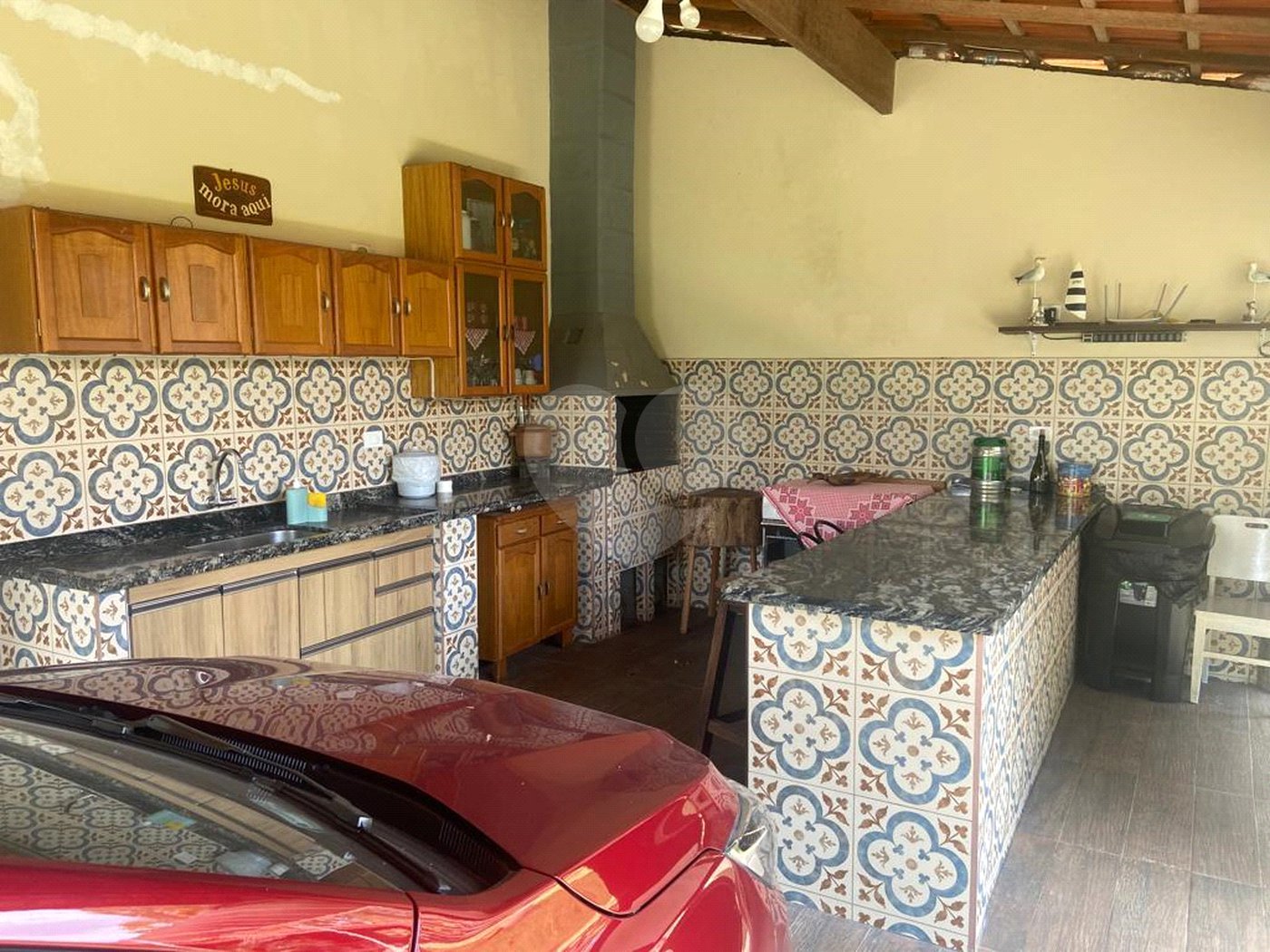 Casa à venda com 3 quartos, sendo 1 suíte,  no Centro, Araçoiaba da Serra, SP
