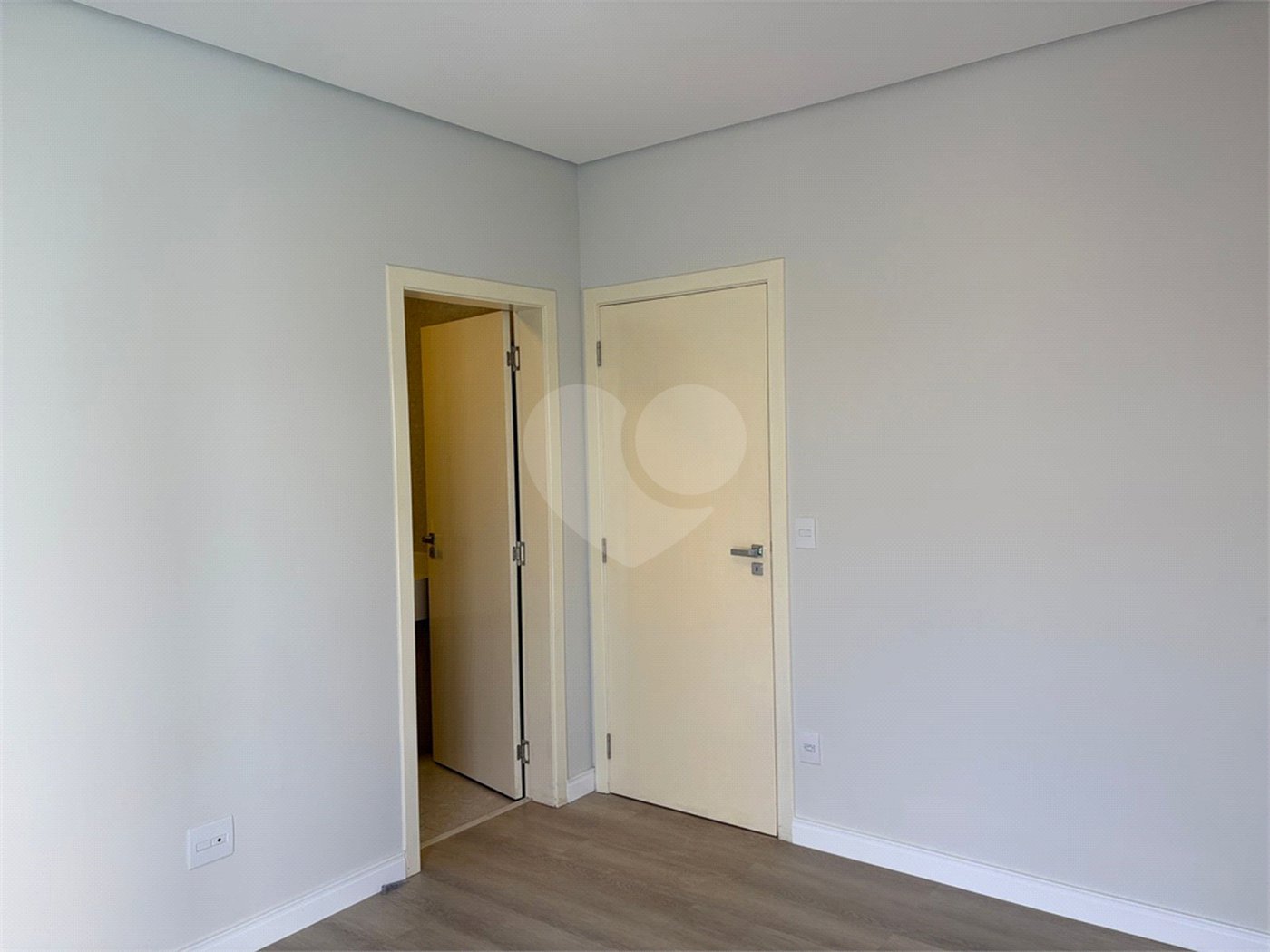 Terreno à venda com 3 suítes no condomínio Residencial Granja Anita, Mogi das Cruzes - SP