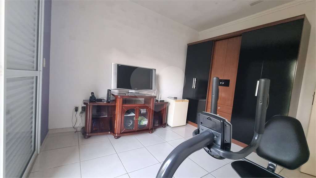 Casa à venda com 4 quartos, sendo 3 suítes,  no condomínio Residencial Villa dos Inglezes, Sorocaba - SP