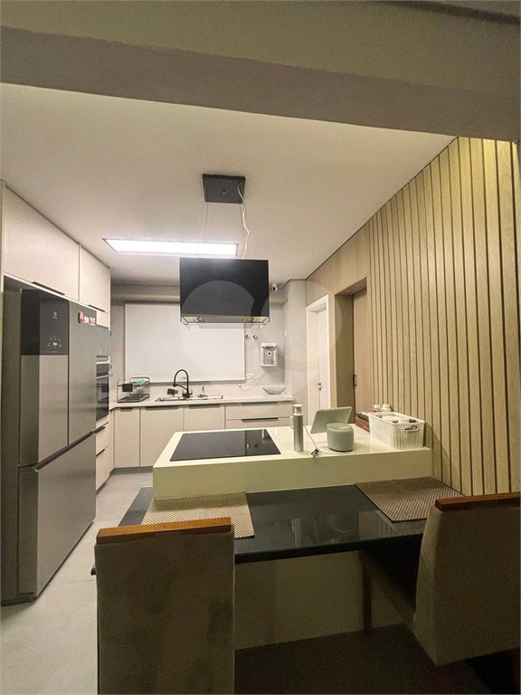 Apartamento à venda com 3 quartos, sendo 1 suíte, em Vila Paulicéia, São Paulo, SP