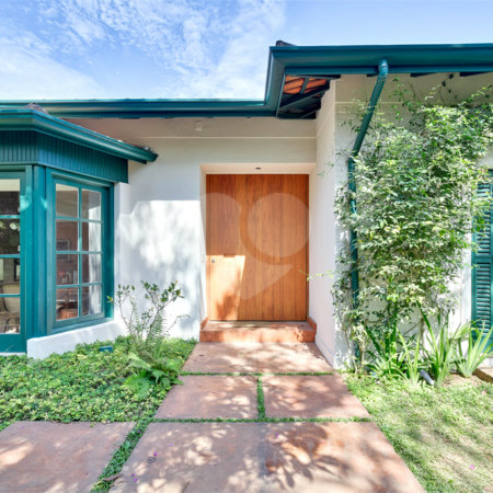 Casa Térrea à venda com 3 quartos, sendo 1 suíte, em Alto da Boa Vista, São Paulo, SP