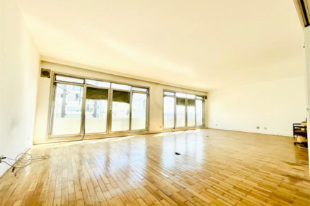Apartamento à venda com 3 quartos, sendo 2 suítes, em Jardim Paulista, São Paulo, SP