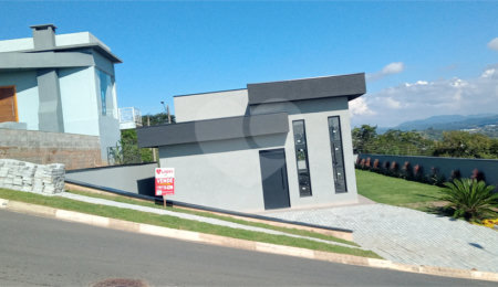 Casa Térrea à venda com 2 quartos, sendo 1 suíte,  no Centro, Bom Jesus dos Perdões, SP