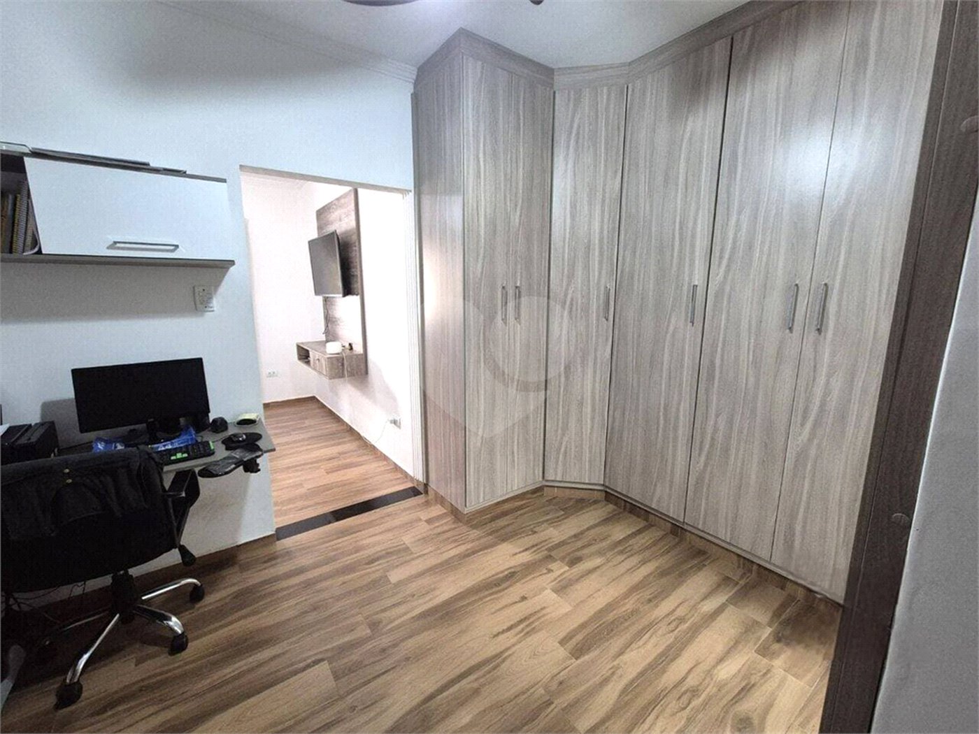 Casa à venda com 3 quartos, sendo 1 suíte,  em Vila Augusta, Sorocaba, SP