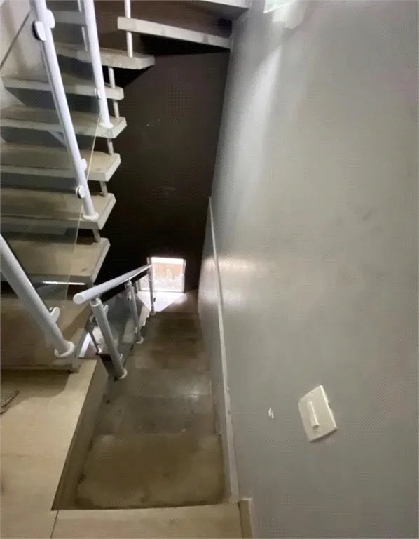 Sobrado à venda com 5 quartos em Santa Maria, Osasco, SP