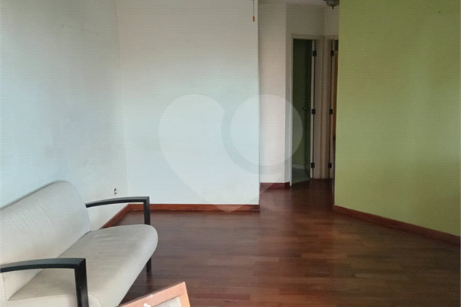 Apartamento à venda com 3 quartos, sendo 1 suíte, em Morumbi, São Paulo, SP