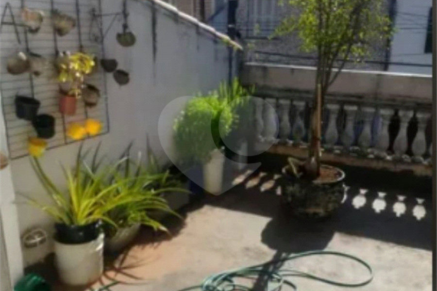 Sobrado à venda com 2 quartos em Pari, São Paulo, SP