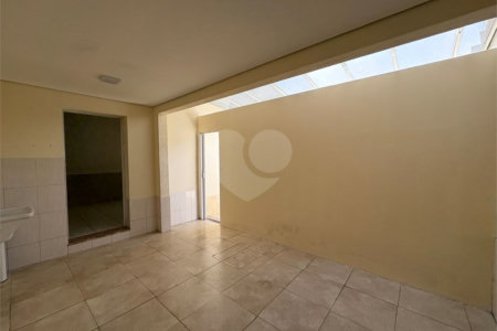 Casa para alugar em Vila Vitória, Mogi das Cruzes, SP