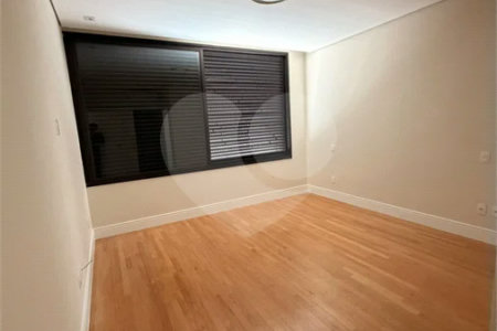 CASA À VENDA CONDOMINIO PORTAL BRAGANÇA | 4 SUÍTES | PISCINA