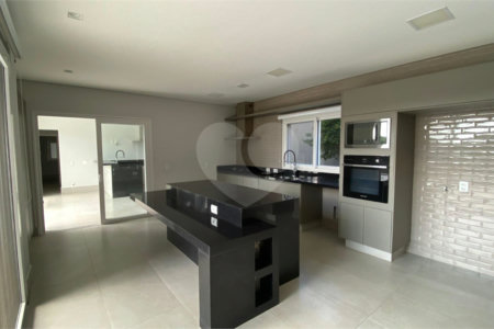 Casa à venda com 4 suítes no condomínio Portal Horizonte, Bragança Paulista - SP