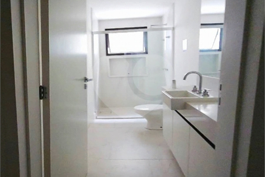 Casa à venda com 5 suítes no condomínio Tamboré II, Santana de Parnaíba - SP