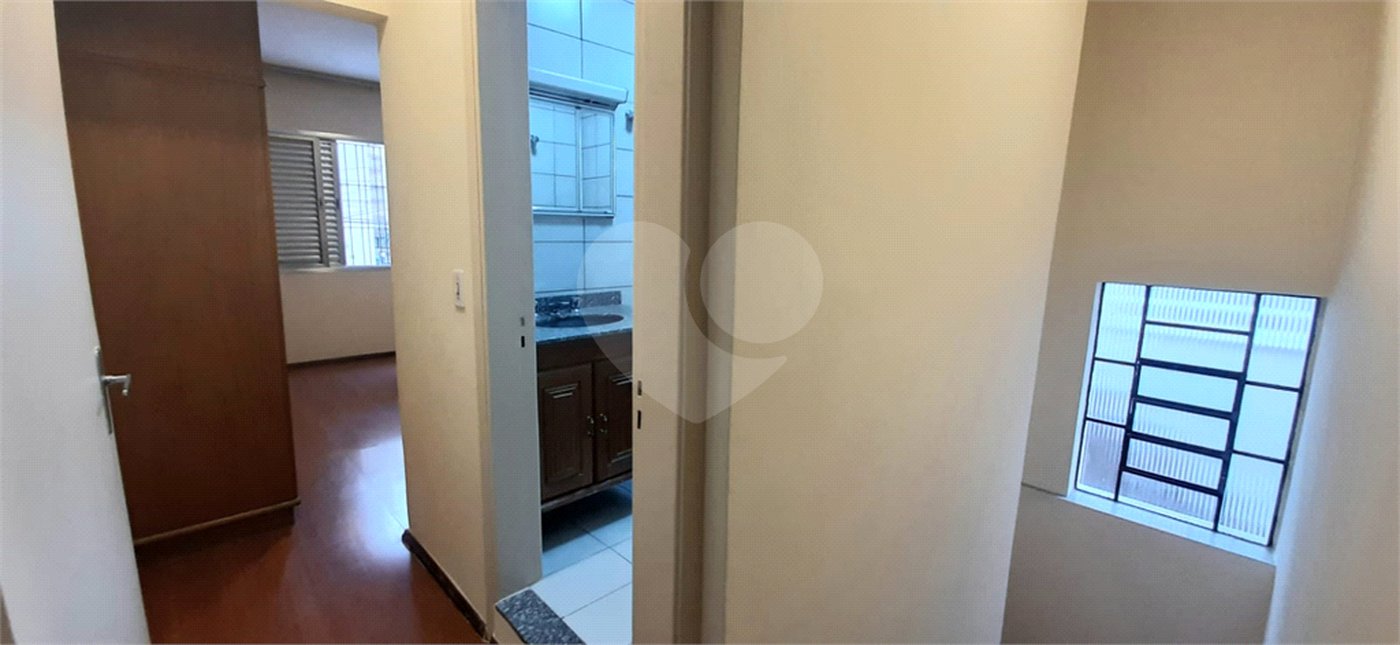 Sobrado amplo com 3 quartos, suíte e quintal para venda no Tremembé !!!