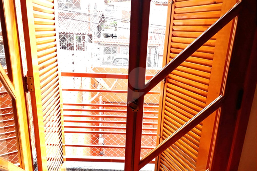 Sobrado à venda com 3 quartos, sendo 2 suítes,  em Santana, São Paulo, SP