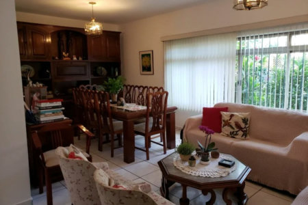 Casa à venda com 3 quartos em Vila Tiradentes, São Paulo, SP
