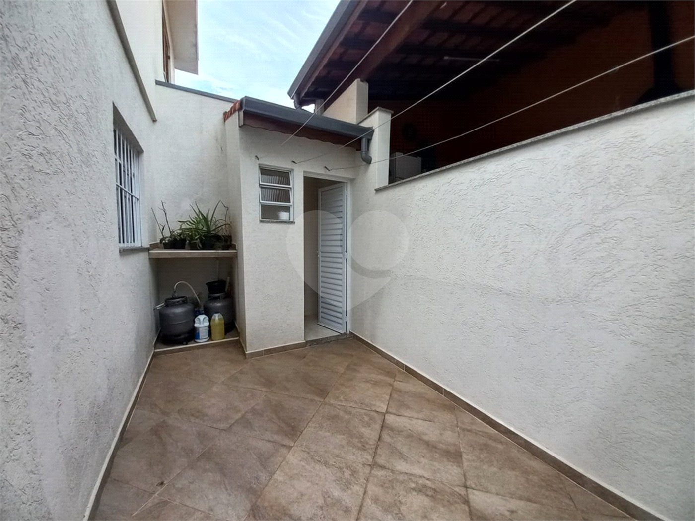 Sobrado à venda com 3 quartos, sendo 1 suíte, em Vila Lúcia, São Paulo, SP