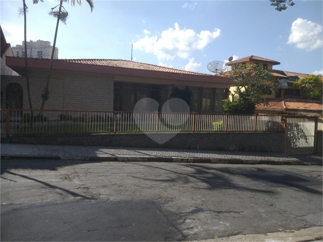 Casa à venda com 4 quartos, sendo 1 suíte,  em Vila Galvão, Guarulhos, SP