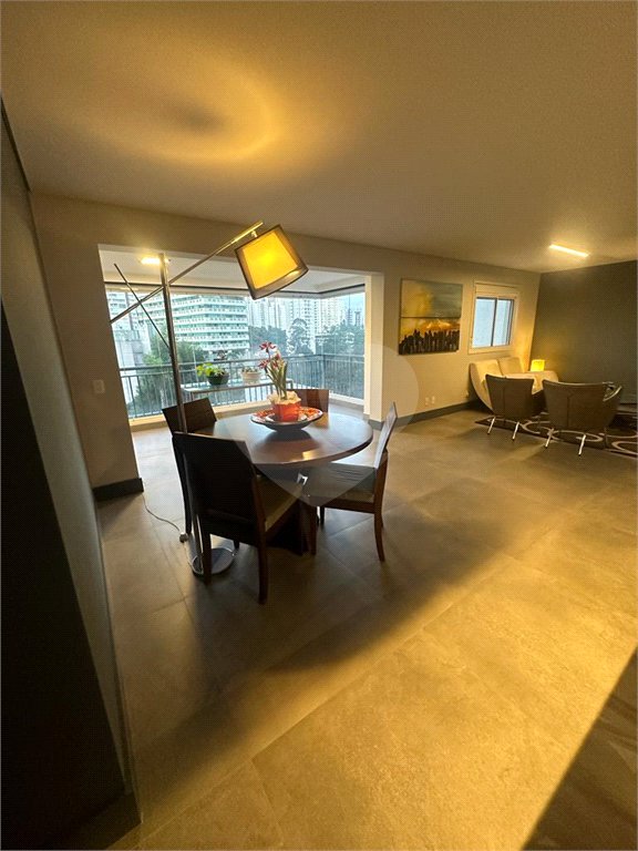 Apartamento à venda com 2 suítes em Jardim Caboré, São Paulo, SP