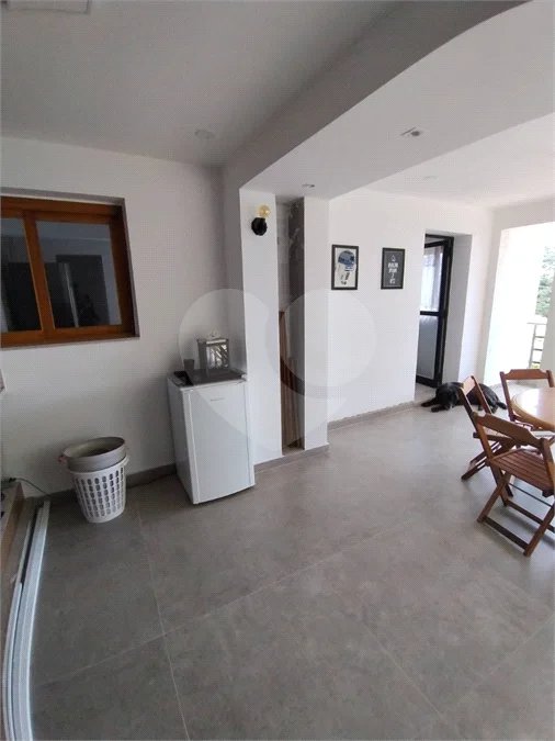 Casa à venda ou para alugar com 3 quartos, sendo 1 suíte, no condomínio Alpes da Cantareira, Mairiporã - SP